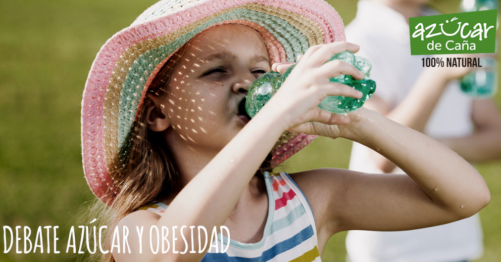 La OMS recomienda reducir el consumo de bebidas azucaradas.